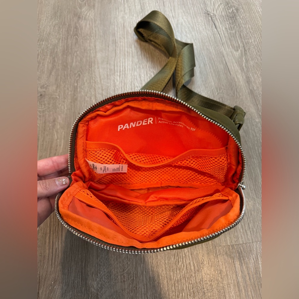 Green Crossbody Belt Bag - Picture 3 of 4